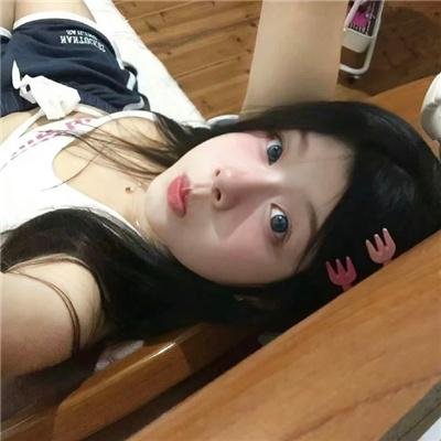 马路对面的房子